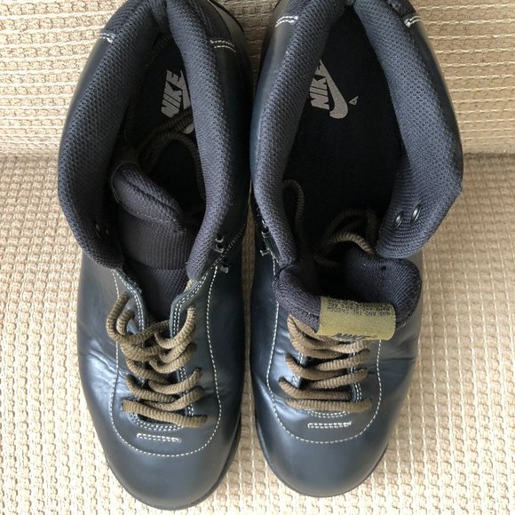 Nike Men\'s Black Leather Ankle Boots. main image 4